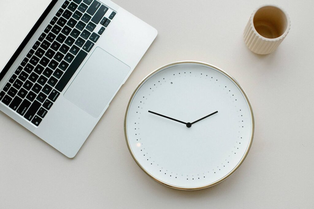 Time and Attendance vs. Time Tracking: What’s the Difference?