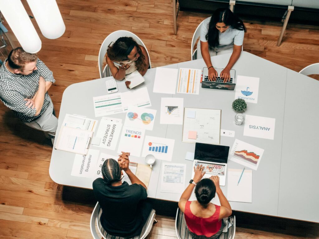Wrapping Up the Year: A Step-by-Step Guide for HR Teams and Businesses